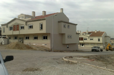 Edifico de Habitao em Coina: 2 Edifcios